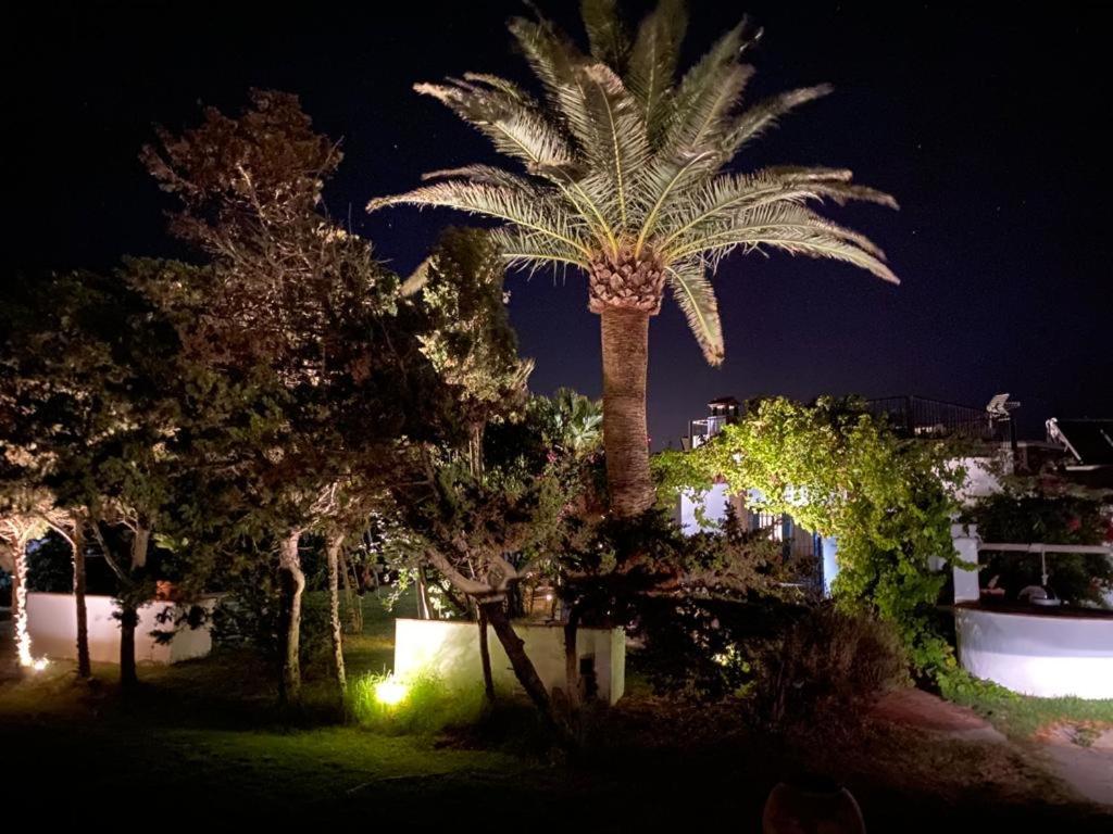 Отель Banti Garden Тарифа Экстерьер фото